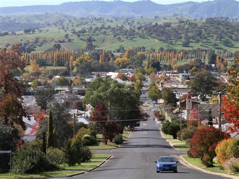 Tumut, NSW - Aussie Towns