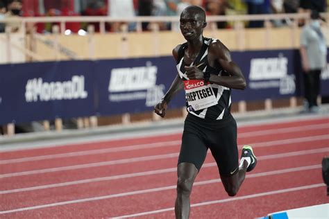 Joshua Cheptegei breaks 5000M World Record