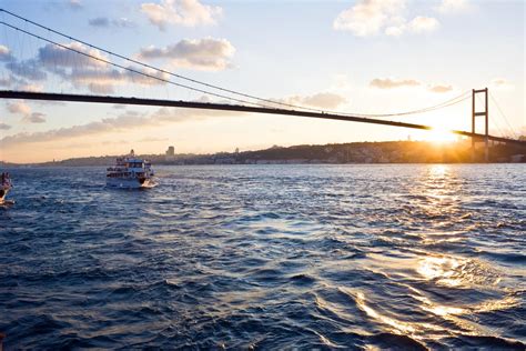 Bosphorus Sunset Cruise - Istanbul, Turkey | Gray Line