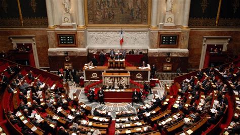 Séance publique à l'Assemblée nationale - Télé 2 semaines