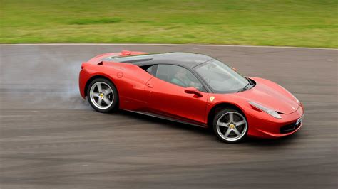 Ferrari 458 Italia Specs, Price, Photos & Review