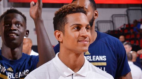 Frank Jackson of New Orleans Pelicans to have surgery for broken right foot