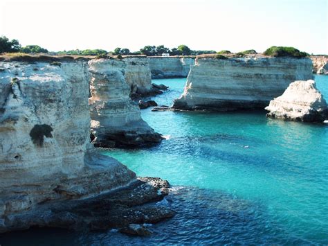 Landforms in the World: Coastal and Oceanic Landform ( 48. Stack and Stump )