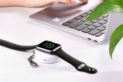 The Ultra Portable Apple Watch Charger with Keychain | Gadgetsin