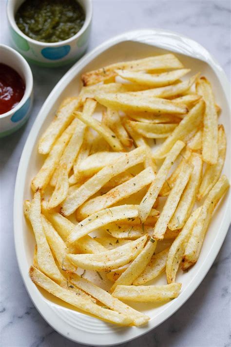 French Fries | Crispy Homemade Finger Chips (Video + Stepwise Photos)