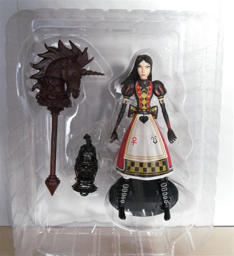 Toybox: Alice Madness Returns: Royal Suit Alice Figure