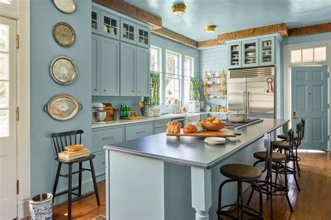 Blue Kitchen Cabinets Farmhouse: How to Add Rustic Charm to Your Modern Kitchen