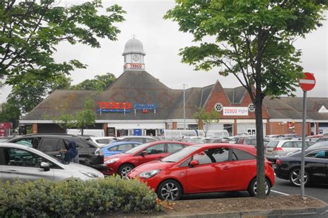 Tesco Extra in New Oscott © Bill Boaden cc-by-sa/2.0 :: Geograph Britain and Ireland