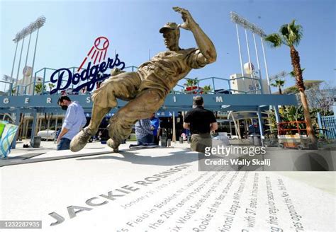 242 Statue Of Jackie Robinson Stock Photos, High-Res Pictures, and ...