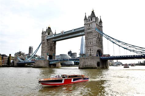 Arrive in style at Le Pont de la Tour - Le Pont de la Tour