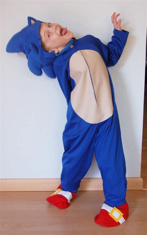 The Almost Perfectionist: Sonic the Hedgehog Halloween Costume