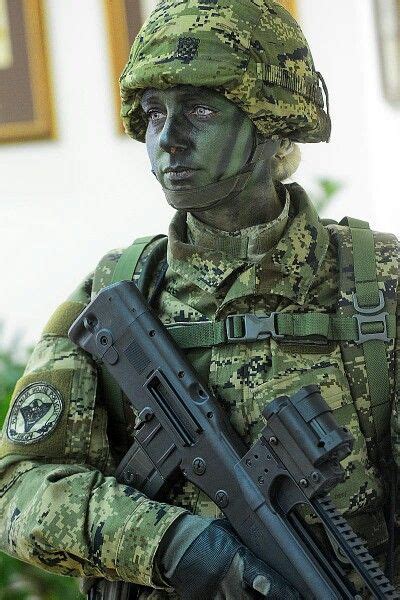 Croatian female soldier Airsoft, Camouflage Face Paint, Europe Centrale ...