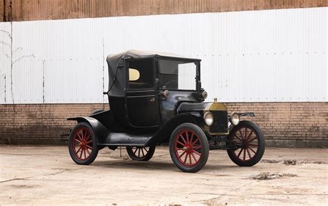 1915 Ford Model T Coupelet | Gooding & Company