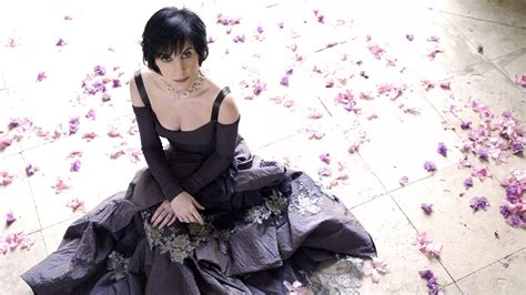 Caribbean Blue av Enya | Radio i Spotify - Radiofy