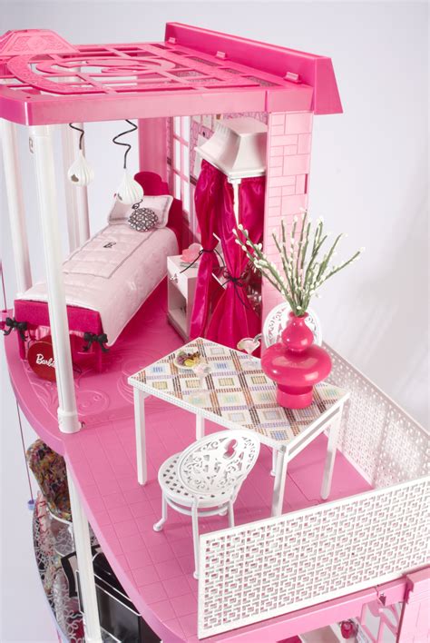 20+ Barbie Dream House Furniture - HOMYHOMEE