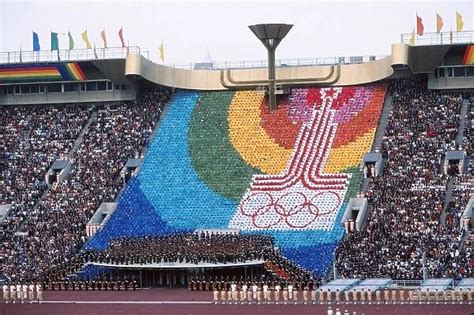 1980 Moscow Olympics Opening Ceremony A human wall of cards #6511441