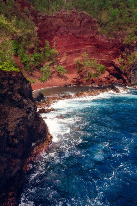 #Maui Red sand beach by Xabier Urra on 500px | Red sand beach, Red sand ...