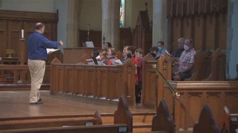 Ottawa choir struggles to find new singers | CBC News