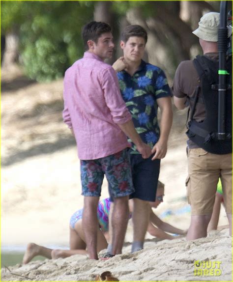 Zac Efron & Adam Devine Film Beach Argument in Hawaii: Photo 3393070 | Adam Devine, Zac Efron ...