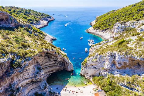 Warum sollten Sie die beliebtesten kroatischen Inseln – Hvar und Vis keinesfalls verpassen