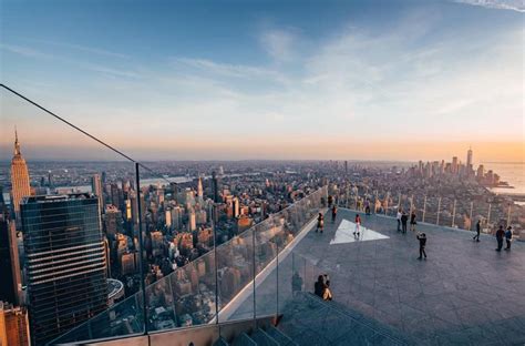 The Edge, a New Outdoor Sky Deck, Is the Best View of New York City