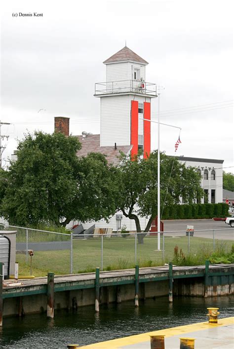 Cheboygan River Front Range Lighthouse Photos