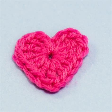 NEW FREE CROCHET PATTERN SMALL HEART - Crochet