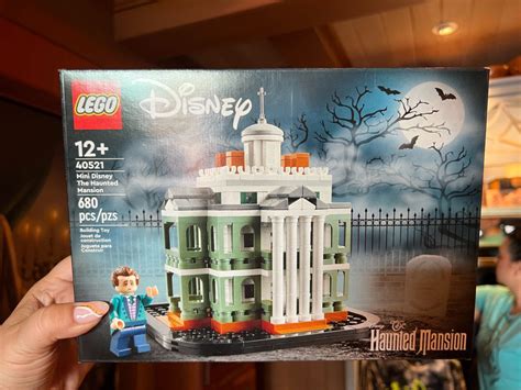 New The Haunted Mansion LEGO Set Arrives at Walt Disney World - WDW ...