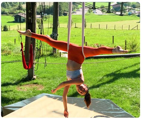 Aerial Hammock Lessons - Aerial Practice