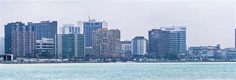 Downtown Windsor Canada City Skyline Across River In Spring Wint ...