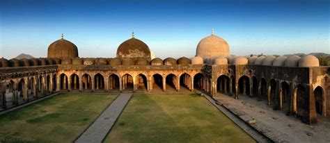 Jami Masjid Mandu (Mandu) History