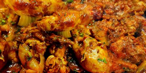 Easy Chicken Do Pyaza Recipe » EatPlayFit