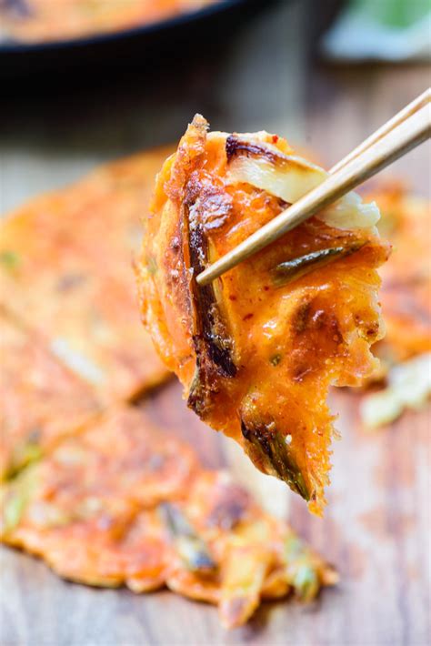 Kimchi Pancake Recipe (Kimchijeon) - Easy | Korean Bapsang