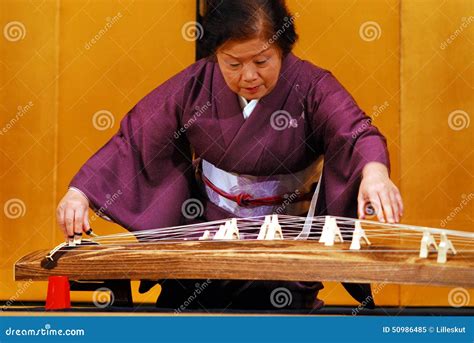 Zither Stock Photo | CartoonDealer.com #39219786