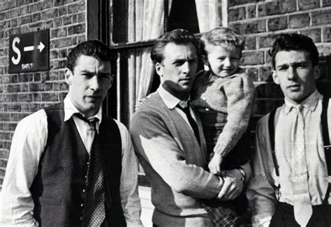 The Kray Twins: Rare and Unseen Pictures of Notorious London Gangsters Ronnie and Reggie ...