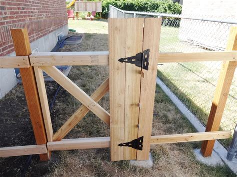 Build a Wooden Fence and Gate : 13 Steps (with Pictures) - Instructables