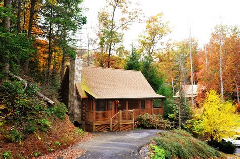 Eagles Ridge Deluxe Cabin Offers - Gatlinburg Vacation Packages