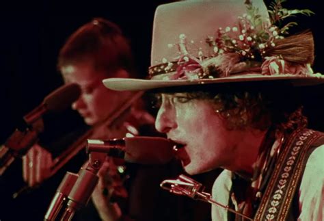 Martin Scorcese's Bob Dylan Rolling Thunder Revue Doc Gets Trailer: Watch