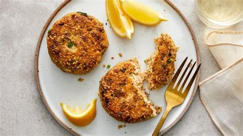 Classic Paula Deen Salmon Patties Recipe - Cooking Fanatic