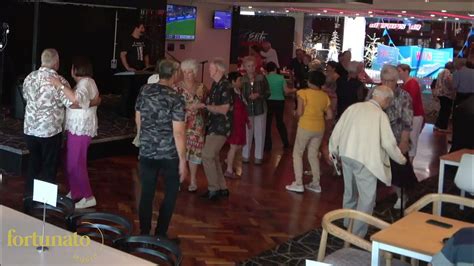 Live music and dancing - Redcliffe Dolphins Leagues Club with Fortunato 25 Nov 2023 Part 4 - YouTube