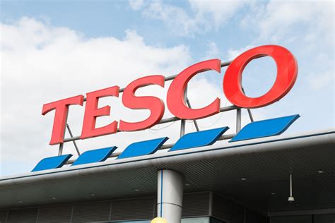 'Small number' of Tesco employees test positive for COVID-19 at Swindon ...