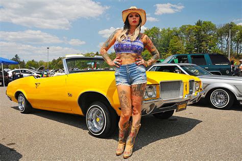 2016 mt olympus car and truck show pontiac convertible - Lowrider