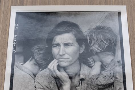 Dorothea Lange - Migrant Mother, 1936 - Photography - Plazzart