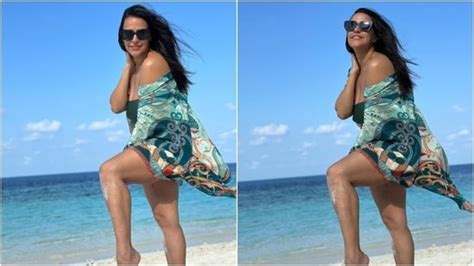 Neha Dhupia's breezy and chic looks for Maldives holiday with Angad ...