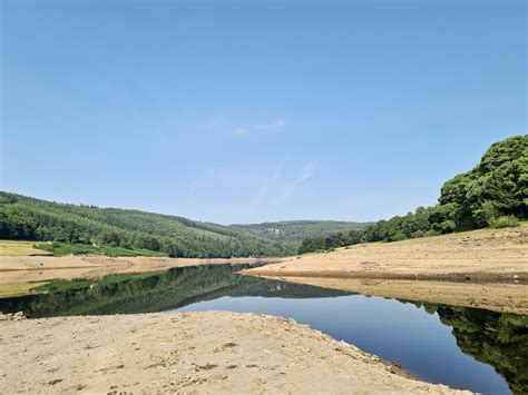 Ladybower Reservoir and Derwent Edge | 8 Miles