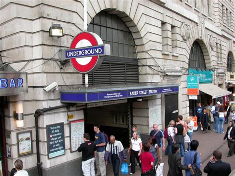 Baker Street Underground Station (City of Westminster, 1979) | Structurae