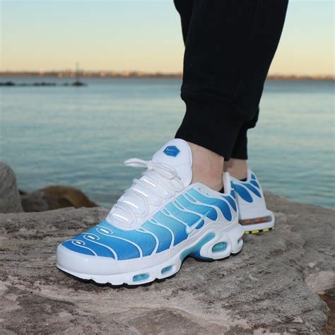 Battle Blue ...-#airmaxplus | Nike shoes women, Trendy shoes sneakers ...