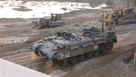 Soviet-build T-55 tank is the basis of the Israeli Achzarit APC - TrendRadars