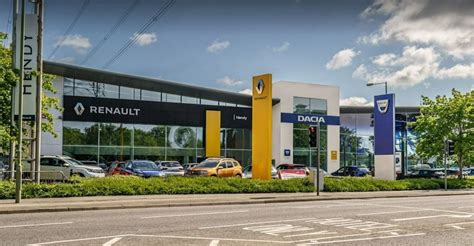 Hendy Renault Southampton / Hendy Dacia Southampton | Car dealership in Eastleigh | AutoTrader