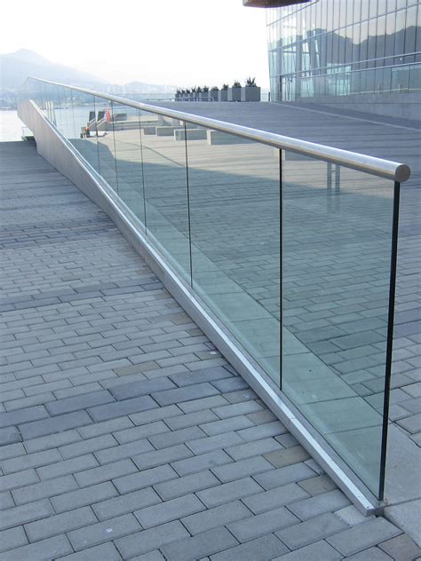 Glass Railings Vancouver - Riverside Ironwork Canada Inc.